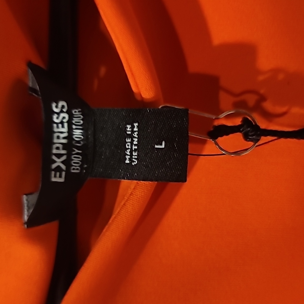 EXPRESS BodyCon Tank NWT - Picture 3 of 5